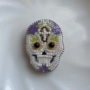 칼라베라 브로치 비즈 자수 해골 스컬