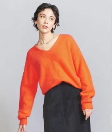 UNITED ARROWS 헤어리 V넥 니트 풀오버