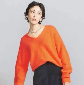 UNITED ARROWS 헤어리 V넥 니트 풀오버