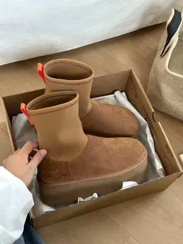 통굽 브라운 어그 부츠 23.5cm