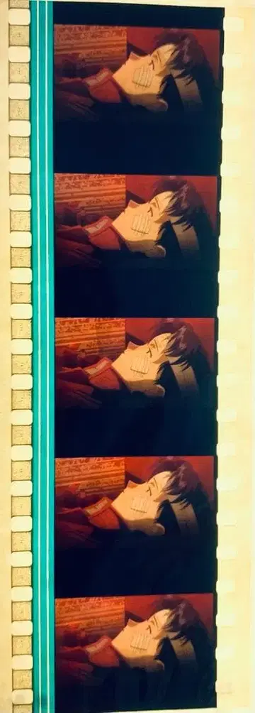 에반게리온 신극장판 초회판 혜택 필름 미사토 옆얼굴 업 실험 후