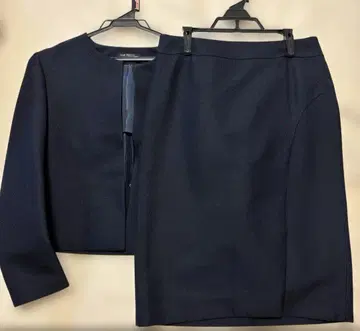 23구 스커트 셋업 네이비