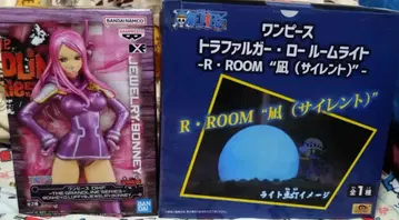 BANDAI NAMCO JEWEL R BONNEY 피규어와 R ROOM