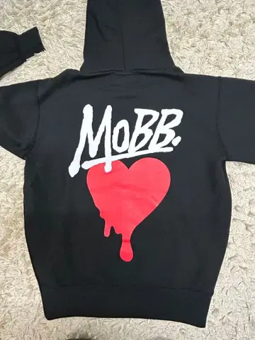 MOBB. 블랙 후드티 M 속기모 정품 새상품급