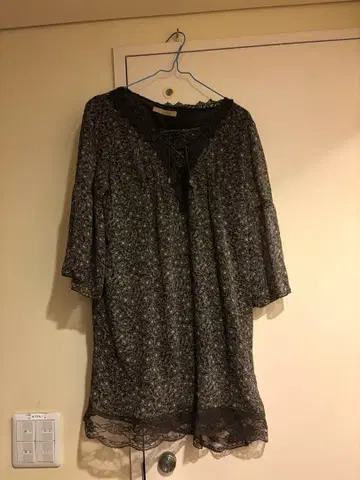 꽃무늬 반소매 튜닉