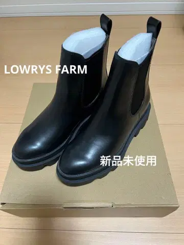 LOWRYS FARM 사이드 고어 통굽 블랙 부츠