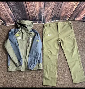 다이와 x 아웃도어 스포츠 자켓 팬츠 세트