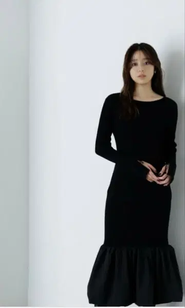 [ NATURAL BEAUTY BASIC ] 벌룬헴 니트 원피스