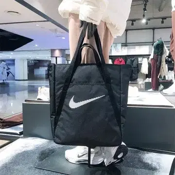 나이키 NIKE 토트백 헬스장 DR7217-010