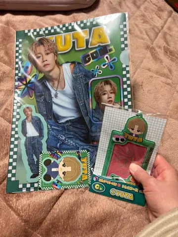 코무돗토 유타 스티커 & 클리어 파일과 트레이딩 카드 케이스