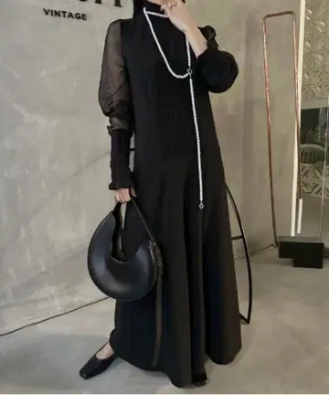 UND SWITCH SHIRRING DRESS 블랙 M 사이즈