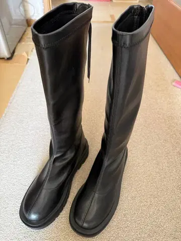 블랙 롱 부츠 사이드 지퍼 부착