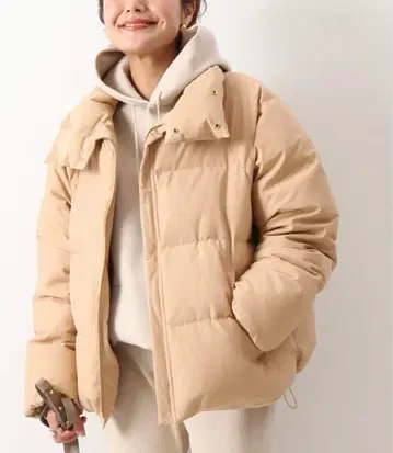 스픽 앤 스팬 베이지 다운 자켓