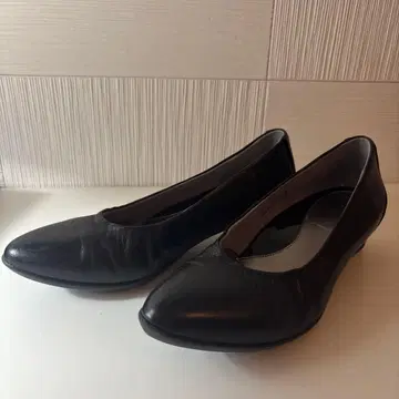 블랙 스틸레토 펌프스 힐 4cm