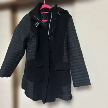 블랙 후드 부착 자켓