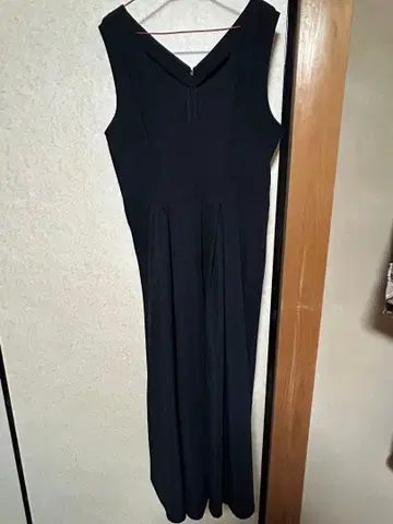 블랙 슬리브리스 롱 원피스