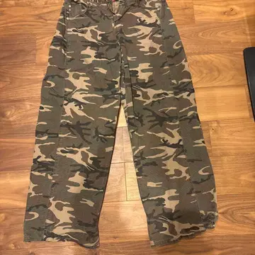 U LAN 카모플라쥬 카모 무늬 배기 팬츠