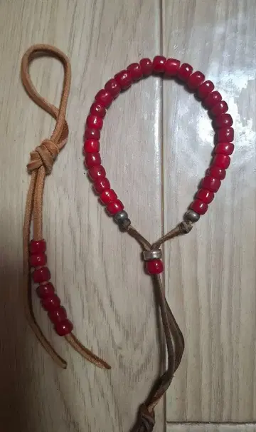 화이트하츠 앤티크 팔찌