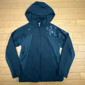 [새상품급] DESCENTE 데상트 남성용 충전솜 자켓 M사이즈 블랙