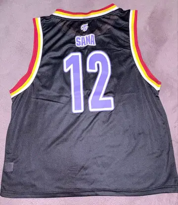 TWICE 사나 유니폼