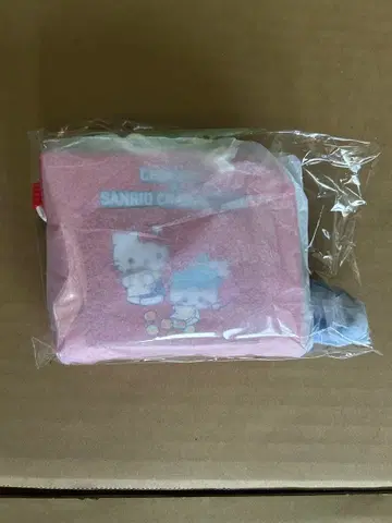치이카와 x 산리오 콜라보 컴팩트 지갑 하치와레 키티