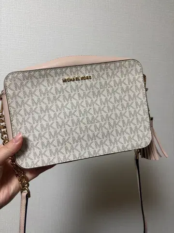 마이클코어스 카메라백