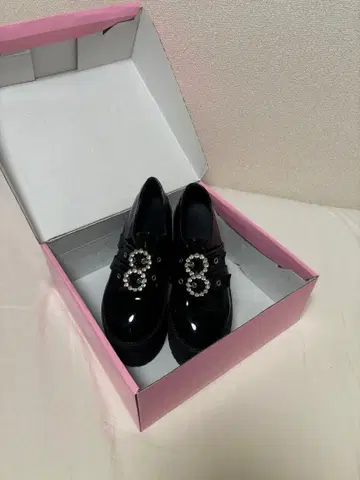 BUBBLES 더블 버클 통굽 신발