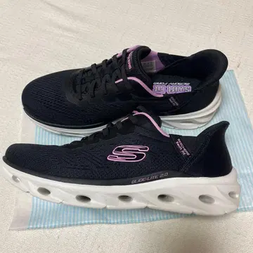 스케쳐스 핸즈프리 블랙 블랙 핑크 경량 스니커즈