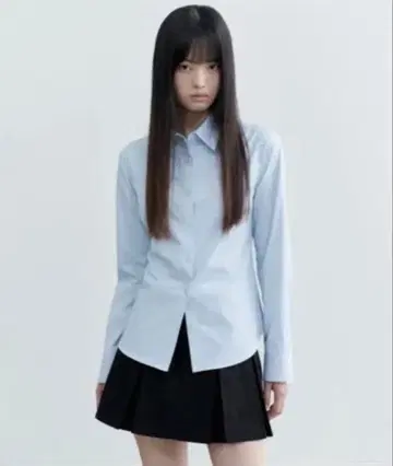 무신사 우먼 슬림 핏 셔츠 [스카이블루]