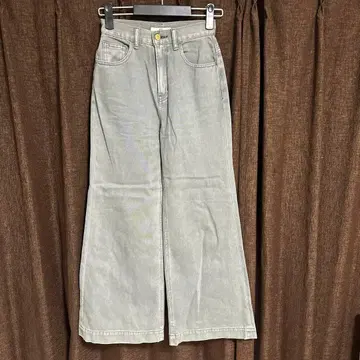 e/sSLY 새상품급 size 0 그레이 부츠컷 데님