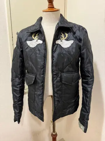 HOSU 자수 알래스카 자켓