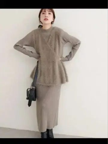 페더 페플럼 베스트 + 리브 타이트 원피스 SET L