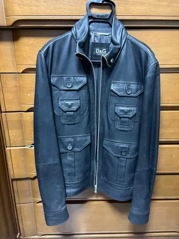 D&G 블랙 가죽 라이더 자켓 사이즈 52