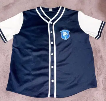 TWICE 쯔위 유니폼