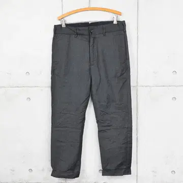 엔지니어드 가먼츠 버클백 울 슬랙스 차콜 W34