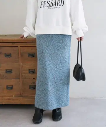 DISCOAT 멜란지 내로우 니트 스커트