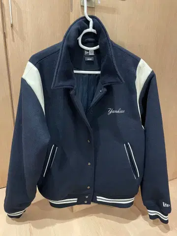 양키스 NEW ER 네이비 바시티 자켓