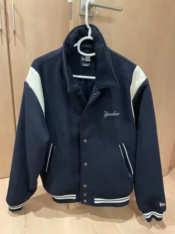 양키스 NEW ER 네이비 바시티 자켓