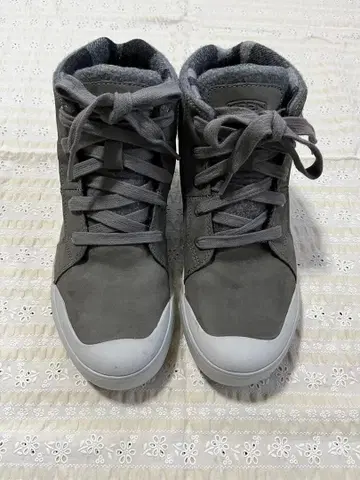 KEEN 엘레나 미드 윈터 부츠 24.5cm