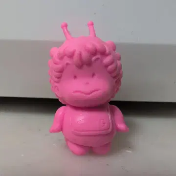 Dr. 슬럼프 아라레짱 하늘을 나는 갓짱 핑크