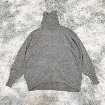 INED M 터틀넥 캐시미어 혼방 루즈핏 니트 그레이 스웨터