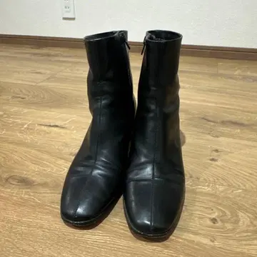 블랙 가죽 힐 부츠