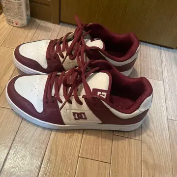DC 스니커즈 화이트/버건디