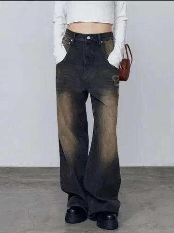 EMODA 리본 그래픽 루즈 청바지 블랙