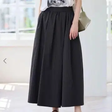 [새상품] SLOBE IENA 랜덤 턱 스커트