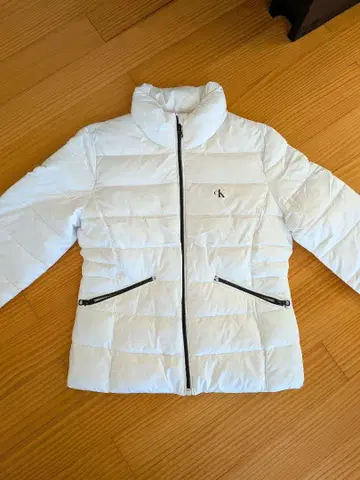 Calvin Klein Jeans 패딩 자켓 화이트 M 사이즈