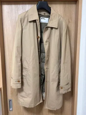MHL 마가렛호웰 베이지 스텐카라 코트