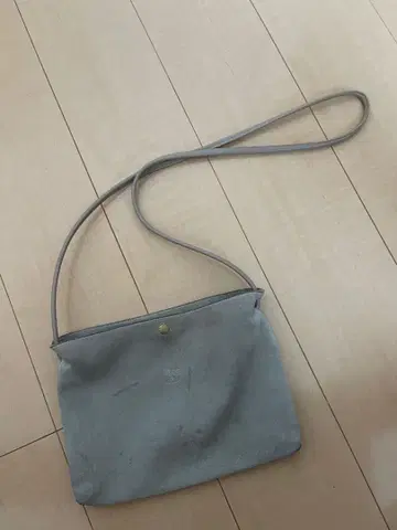 일비종떼 천연 가죽 크로스 바디 백 그레이 GLAY