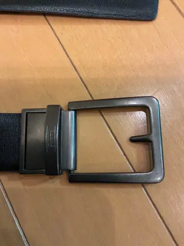 아르마니 블랙 가죽 벨트