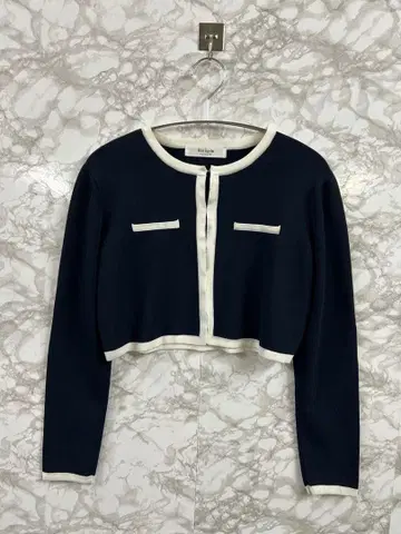 Her lip to 네이비 화이트 크롭 가디건